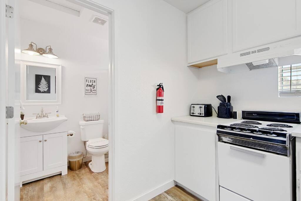 奥克赫斯特Couples Studio 1 W Full Kitchen公寓 外观 照片