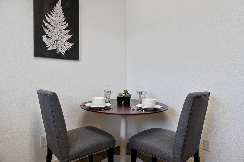 奥克赫斯特Couples Studio 1 W Full Kitchen公寓 外观 照片